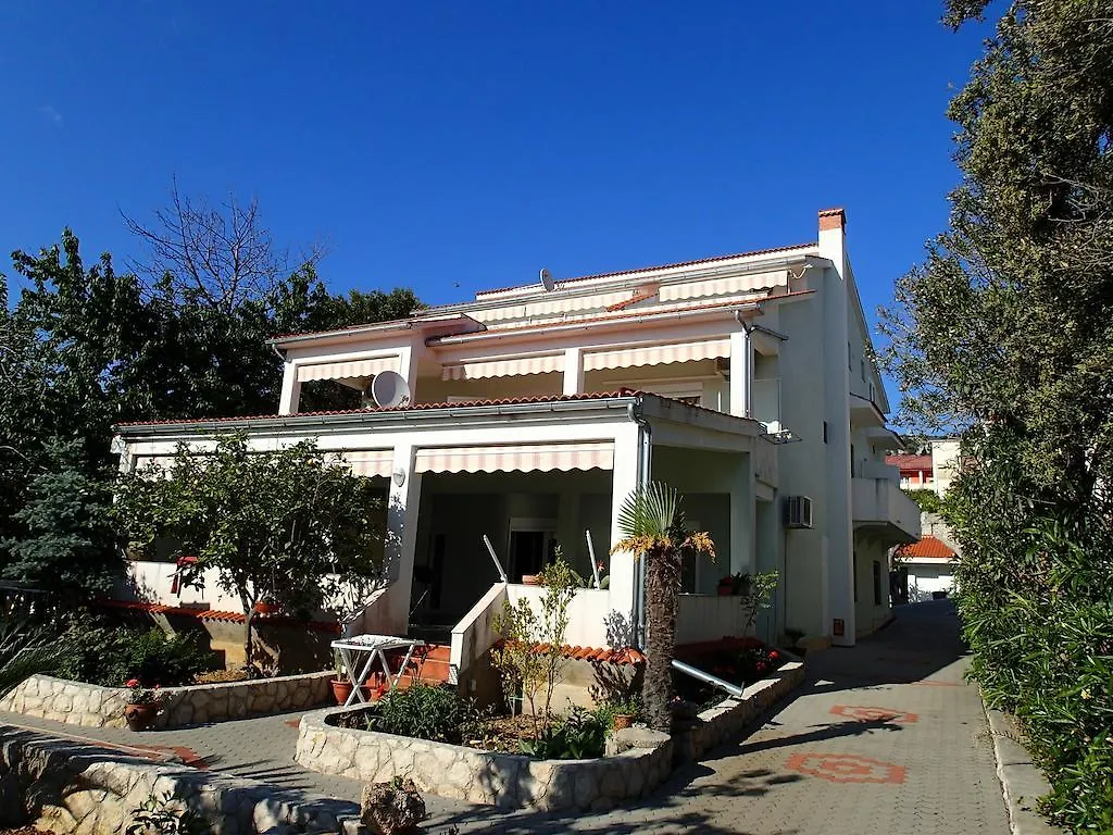 Apartments Felicce Banjol Croatia